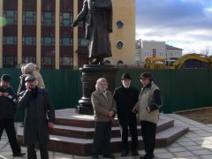 Открытие памятника Рембранту в Йошкар Оле